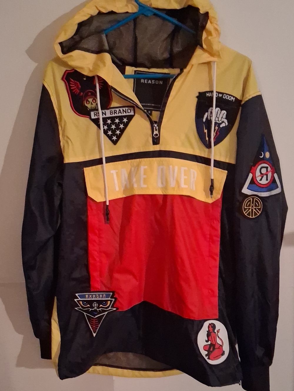 REASON Streetwear Graphic Patch Hooded Men's Jacket Small